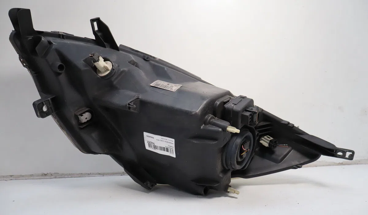 Phare droit Nissan NOTE (E11, NE11) 1.5 dci (2010-2012) occasion