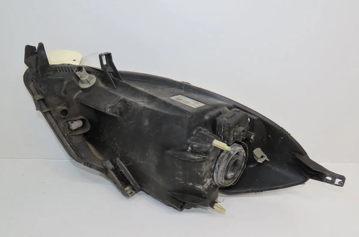Phare droit Nissan NOTE (E11, NE11) 1.6 (2006-2012) occasion
