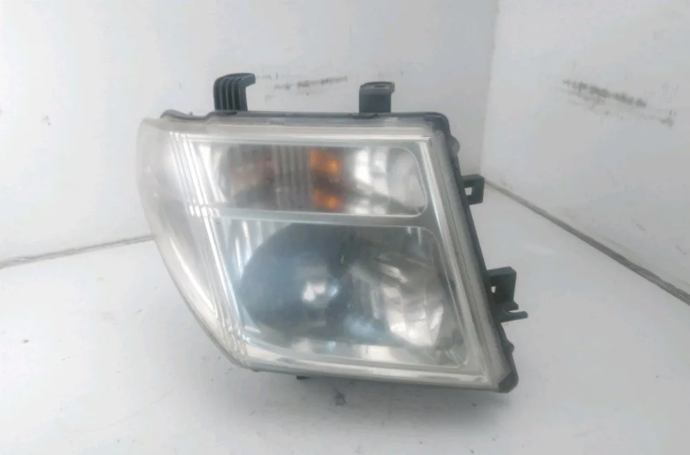 Phare droit Nissan PATHFINDER III (R51) 2.5 dci 4wd (2005) occasion