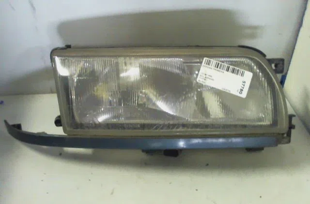 Phare droit NISSAN PRIMERA occasion