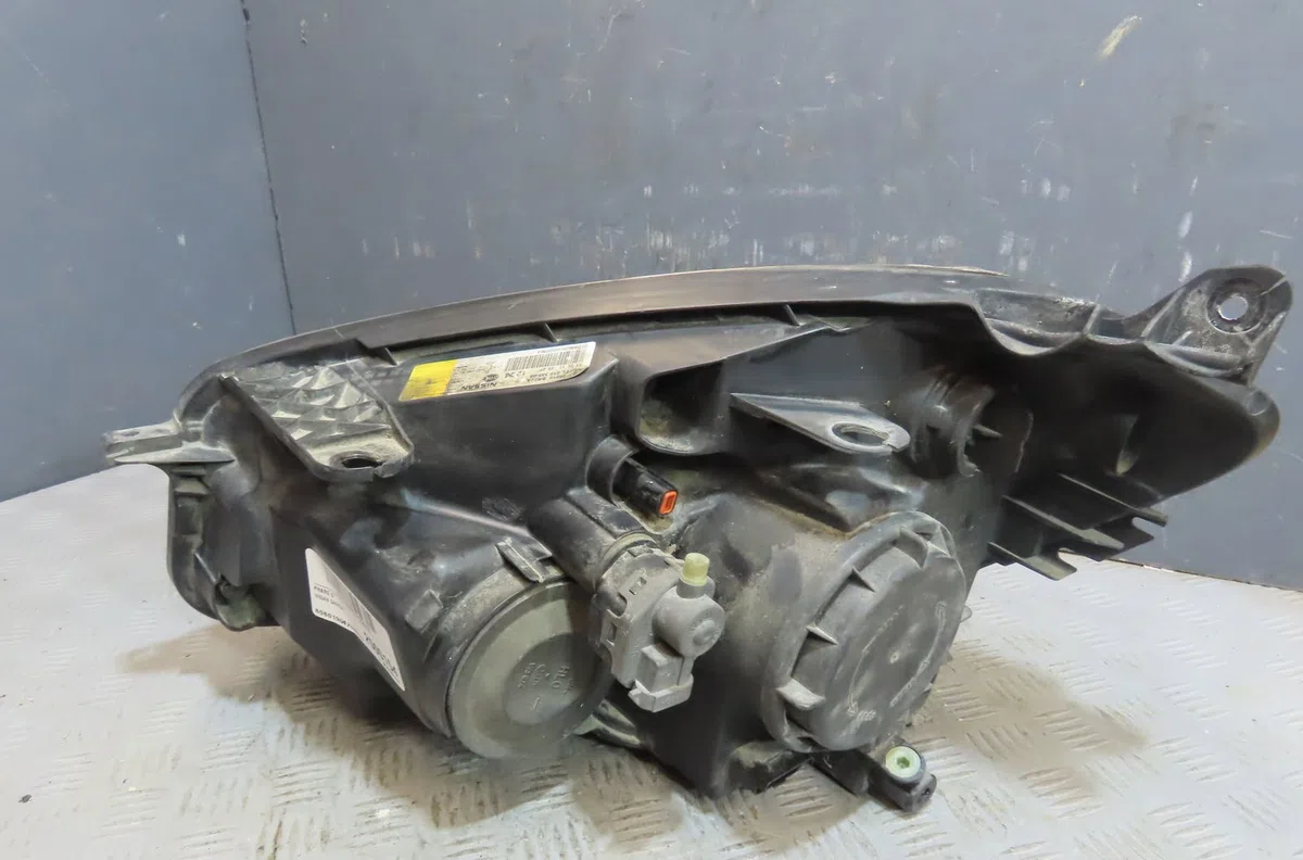 Phare droit Nissan QASHQAI - QASHQAI 2 I (J10, NJ10, JJ10E) 1.5 dci (2010-2013) 5 portes occasion