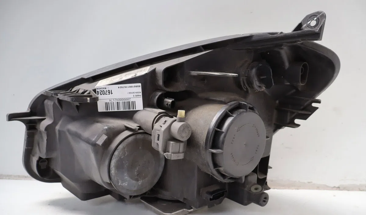 Phare droit Nissan QASHQAI - QASHQAI 2 I (J10, NJ10, JJ10E) 2.0 dci traction intégrale (2007-2013) 5 portes occasion