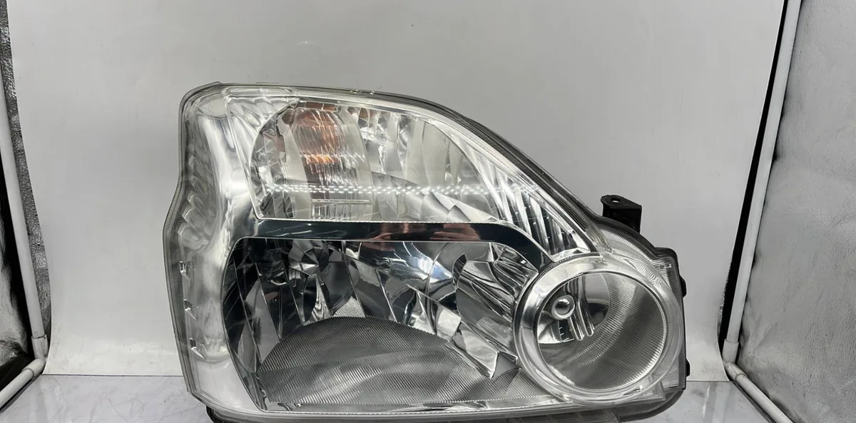 Phare droit NISSAN X-TRAIL 2 PHASE 1 occasion