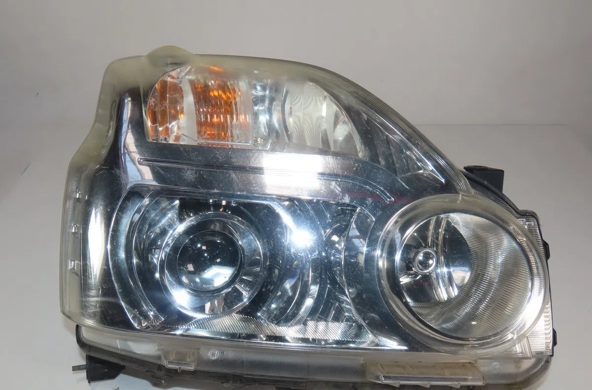 Phare droit Nissan X-TRAIL II (T31) 2.0 dci 4x4 (2007-2013) occasion