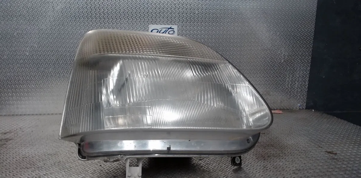 Phare droit Opel AGILA (A) (H00) 1.0 12v (f68) (2000-2007) occasion