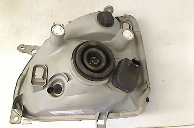 Phare droit Opel AGILA (A) (H00) 1.2 16v (f68) (2000-2007) occasion