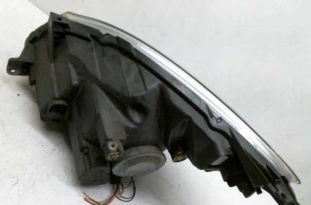 Phare droit Opel AGILA (B) (H08) 1.2 (f68) (2010-2014) occasion