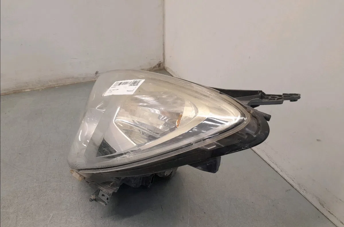 Phare droit Opel AGILA (B) (H08) 1.2 (f68) (2010-2014) occasion