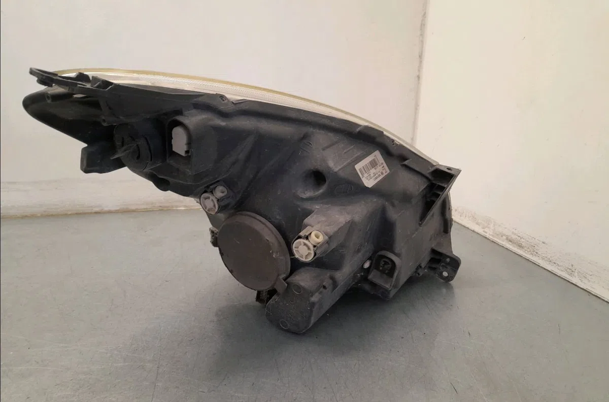 Phare droit Opel AGILA (B) (H08) 1.2 (f68) (2010-2014) occasion
