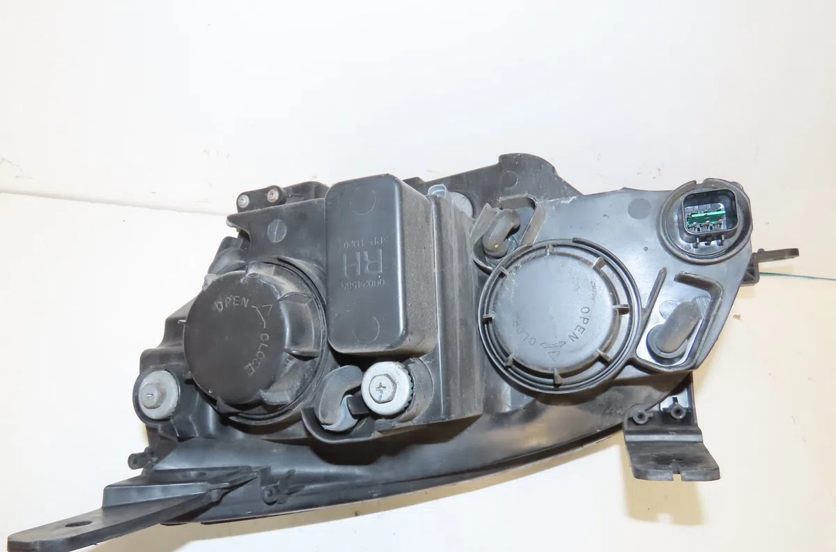 Phare droit Opel ANTARA A (L07) 2.0 cdti 4x4 (2006-2011) occasion
