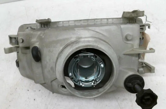 Phare droit Opel ASTRA F 3-5 portes (T92) 1.7 d (f08, m08, f68, m68) (1991-1992) occasion