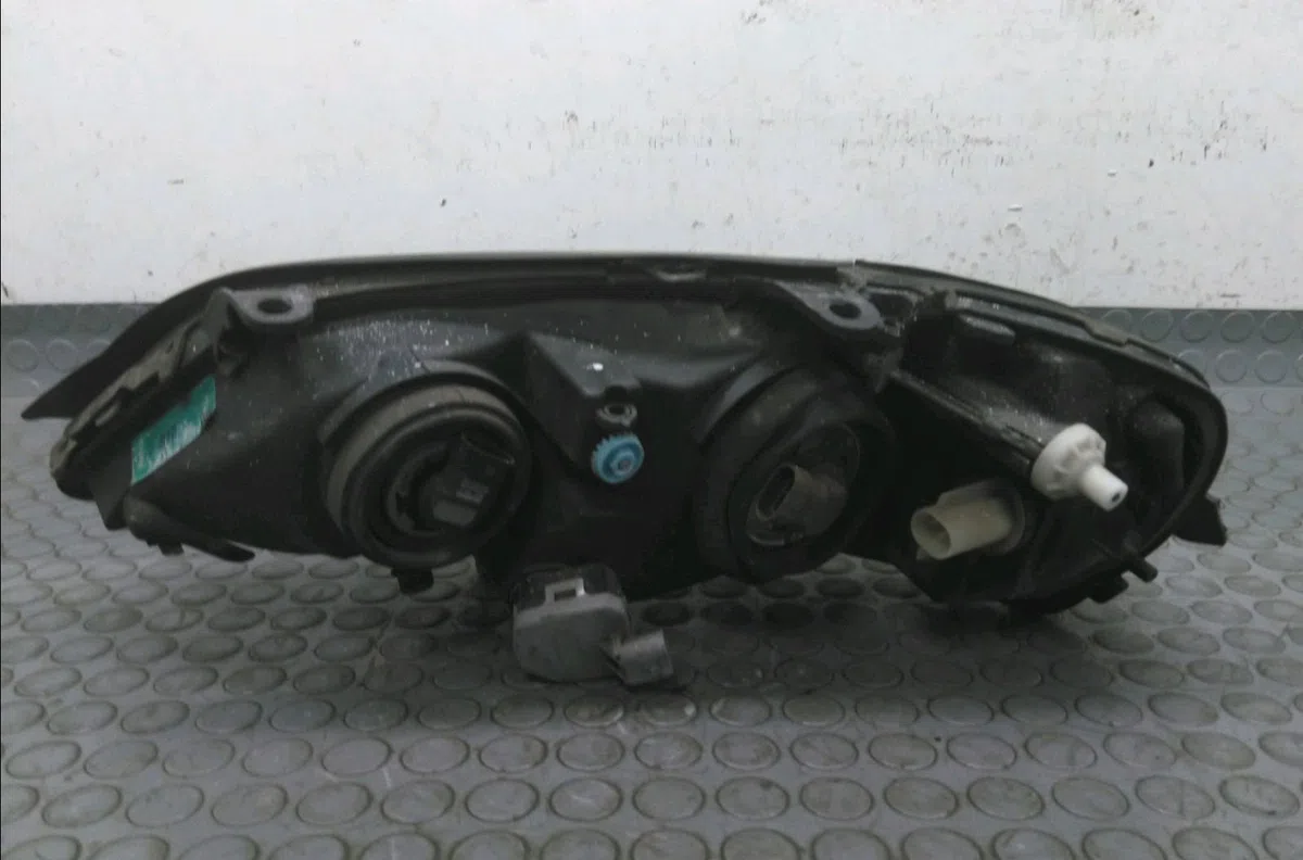 Phare droit Opel ASTRA G 3-5 portes (T98) 2.2 dti (f08, f48) (2002-2005) occasion