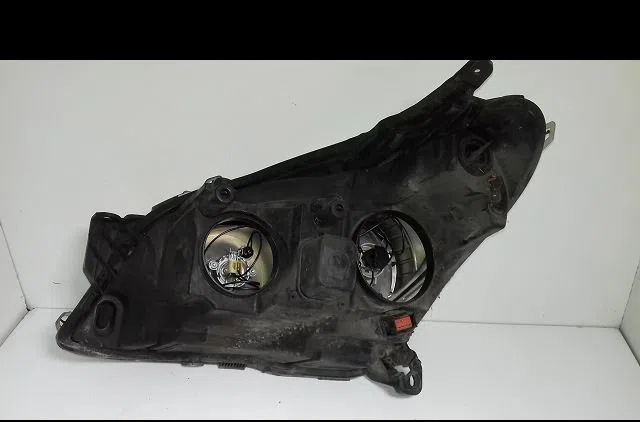 Phare droit Opel ASTRA H (A04) 1.7 cdti (l48) (2004-2010) occasion