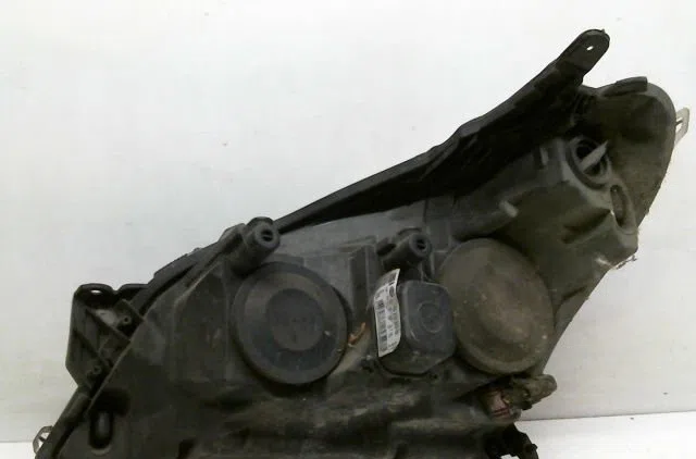 Phare droit Opel ASTRA H GTC (A04) 1.7 cdti (l08) (2005-2010) 3 portes occasion