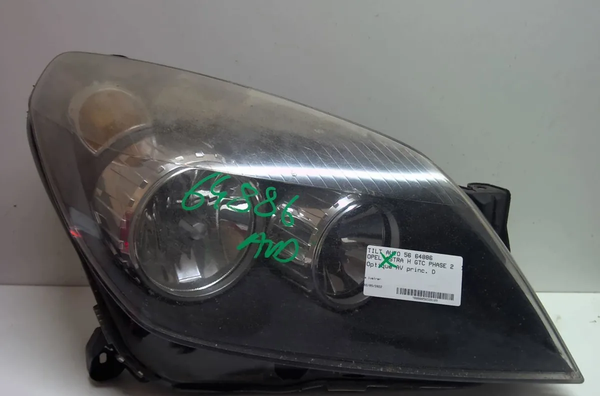 Phare droit Opel ASTRA H GTC (A04) 1.7 cdti (l08) (2005-2010) occasion