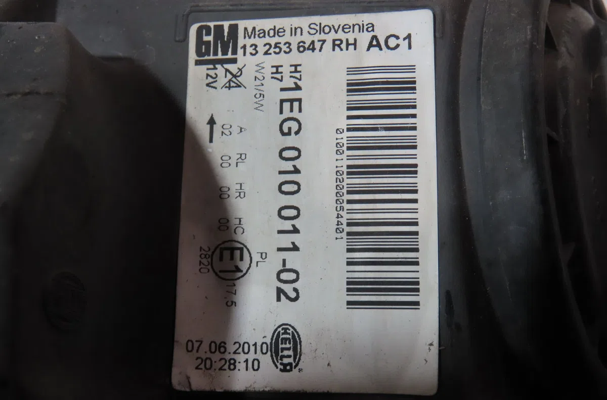 Phare droit Opel ASTRA J (P10) 1.3 cdti (68) (2009-2015) 5 portes occasion