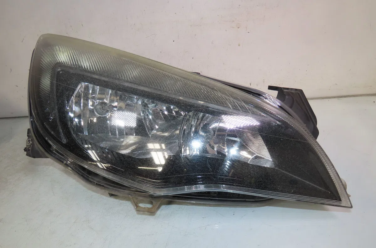 Phare droit Opel ASTRA J Sports Tourer (P10) 1.7 cdti (35) (2010-2015) occasion