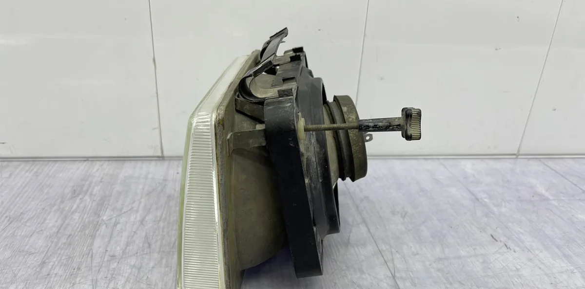 Phare droit OPEL CORSA B PHASE 1 occasion