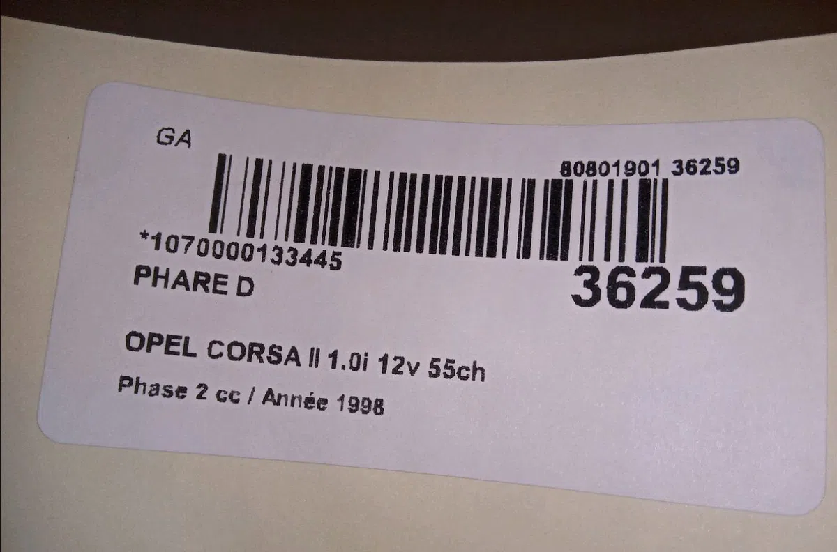 Phare droit Opel CORSA B (S93) 1.0 i 12v (f08, f68, m68) (1996-2000) occasion