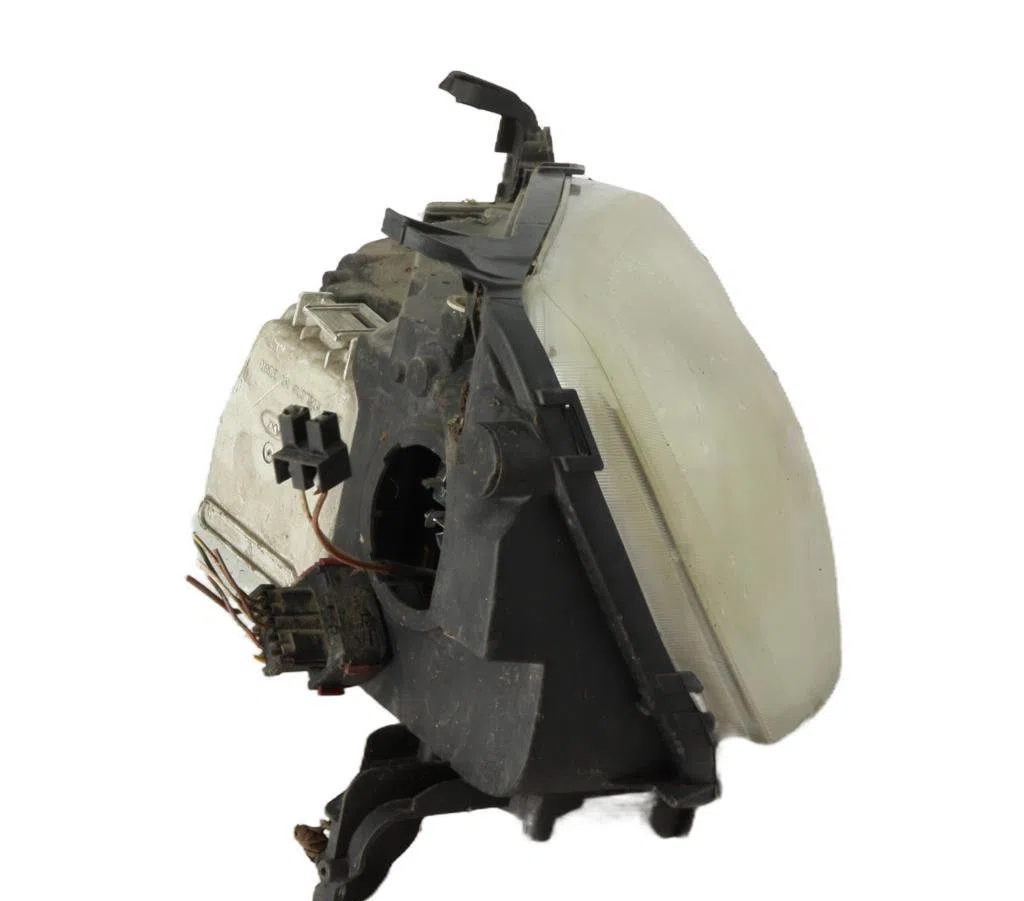Phare droit Opel CORSA C (X01) 1.0 (f08, f68) (2000-2003) occasion