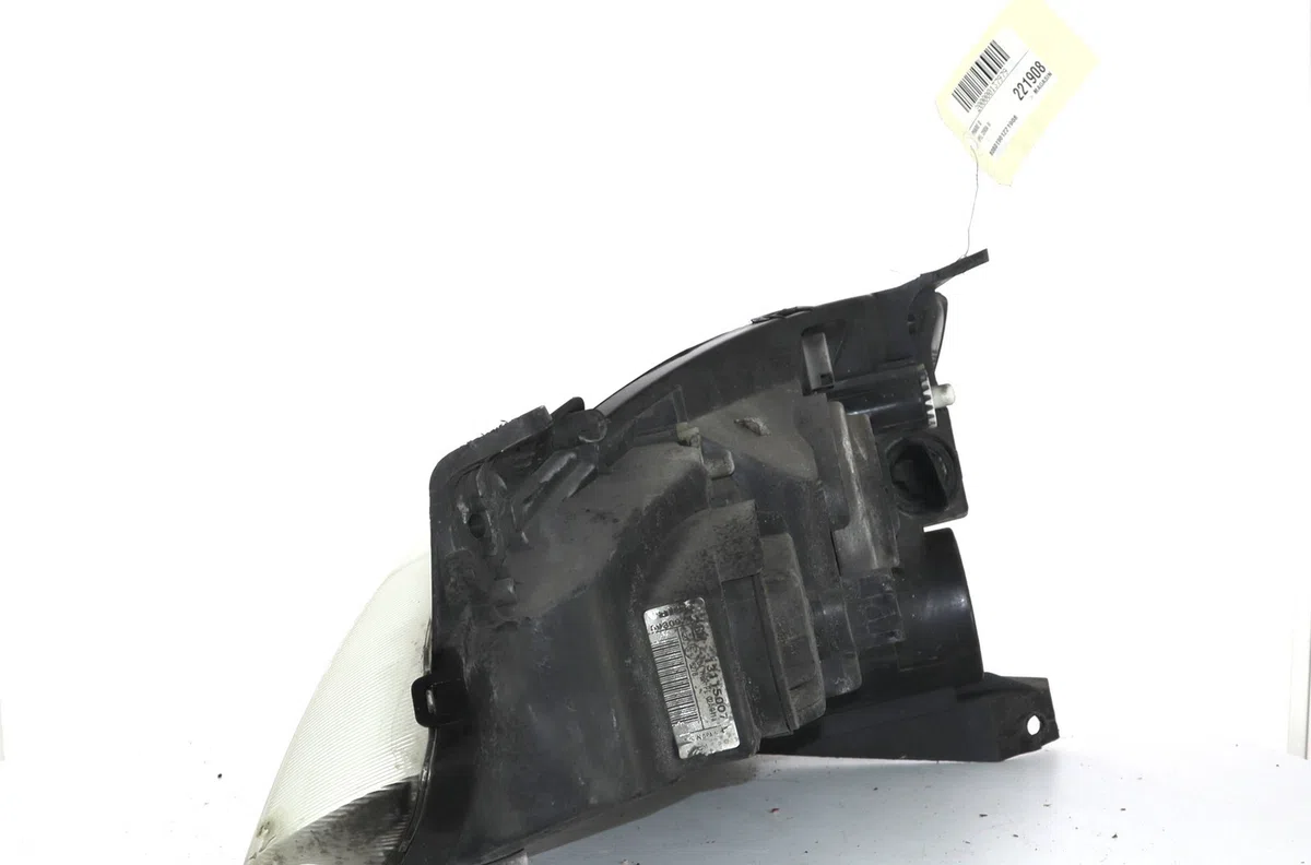 Phare droit Opel CORSA C (X01) 1.3 cdti (f08, f68) (2003-2009) occasion