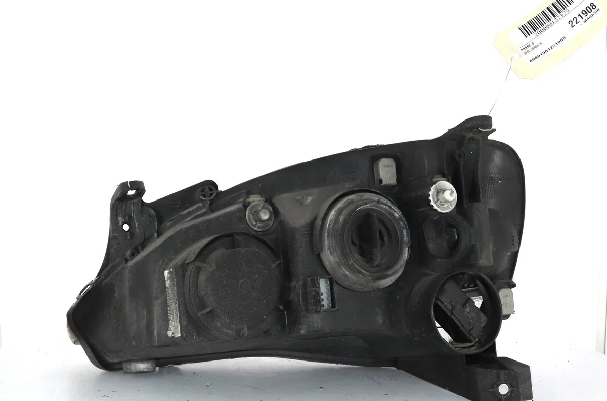 Phare droit Opel CORSA C (X01) 1.3 cdti (f08, f68) (2003-2009) occasion