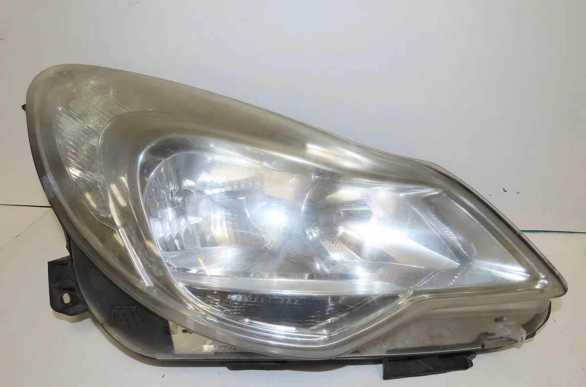 Phare droit Opel CORSA D (S07) 1.4 (l08, l68) (2006-2014) 3 portes occasion