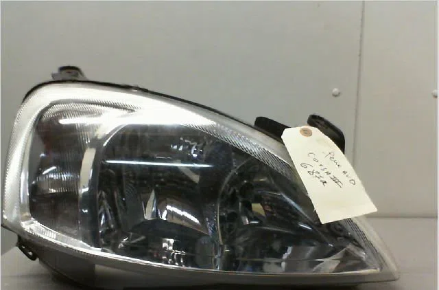 Phare droit OPEL CORSA III Phase 2 08-2003--09-2006 1.3 CDTI occasion