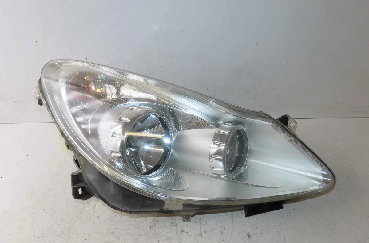 Phare droit OPEL CORSA IV occasion