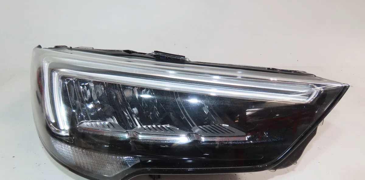 Phare droit Opel CROSSLAND X - CROSSLAND (P17, P2QO) 1.2 (75) (2017) occasion