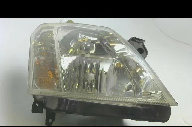 Phare droit OPEL MERIVA 2003 occasion