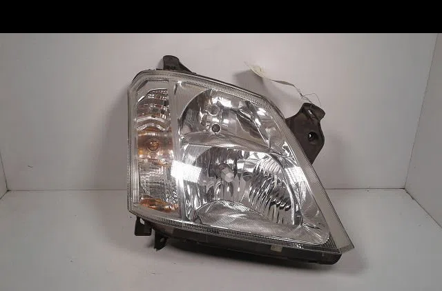 Phare droit OPEL MERIVA 2004 occasion