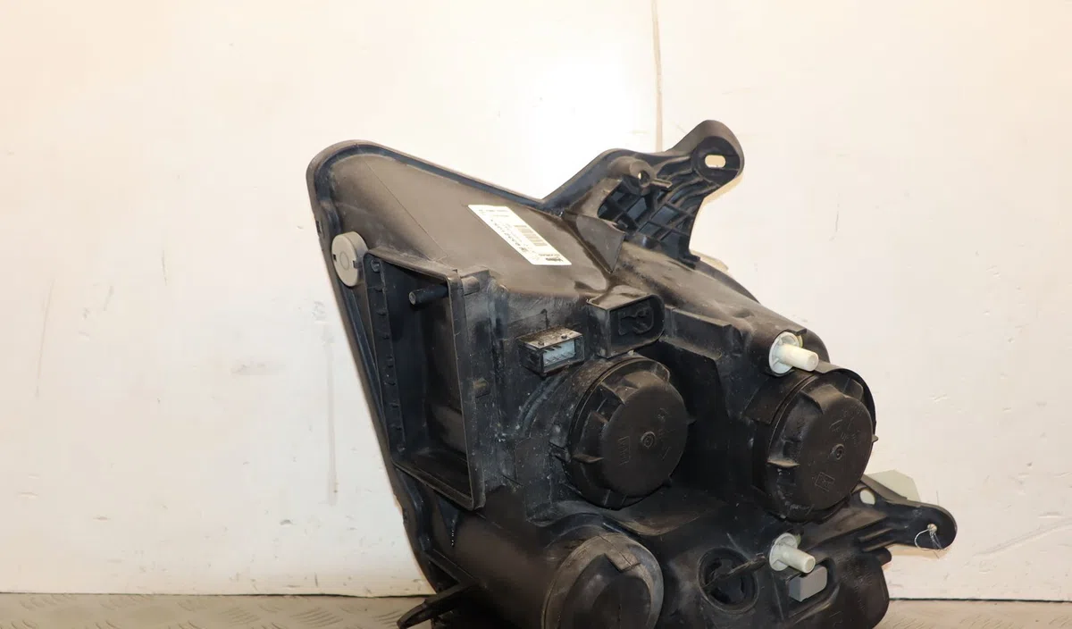 Phare droit Opel MERIVA A Monospace (X03) 1.4 16v twinport (e75) (2004-2010) occasion
