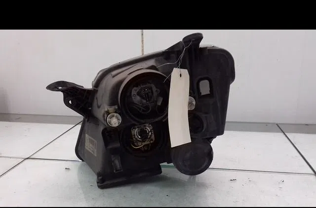 Phare droit Opel MERIVA A Monospace (X03) 1.7 dti (e75) (2003-2010) occasion