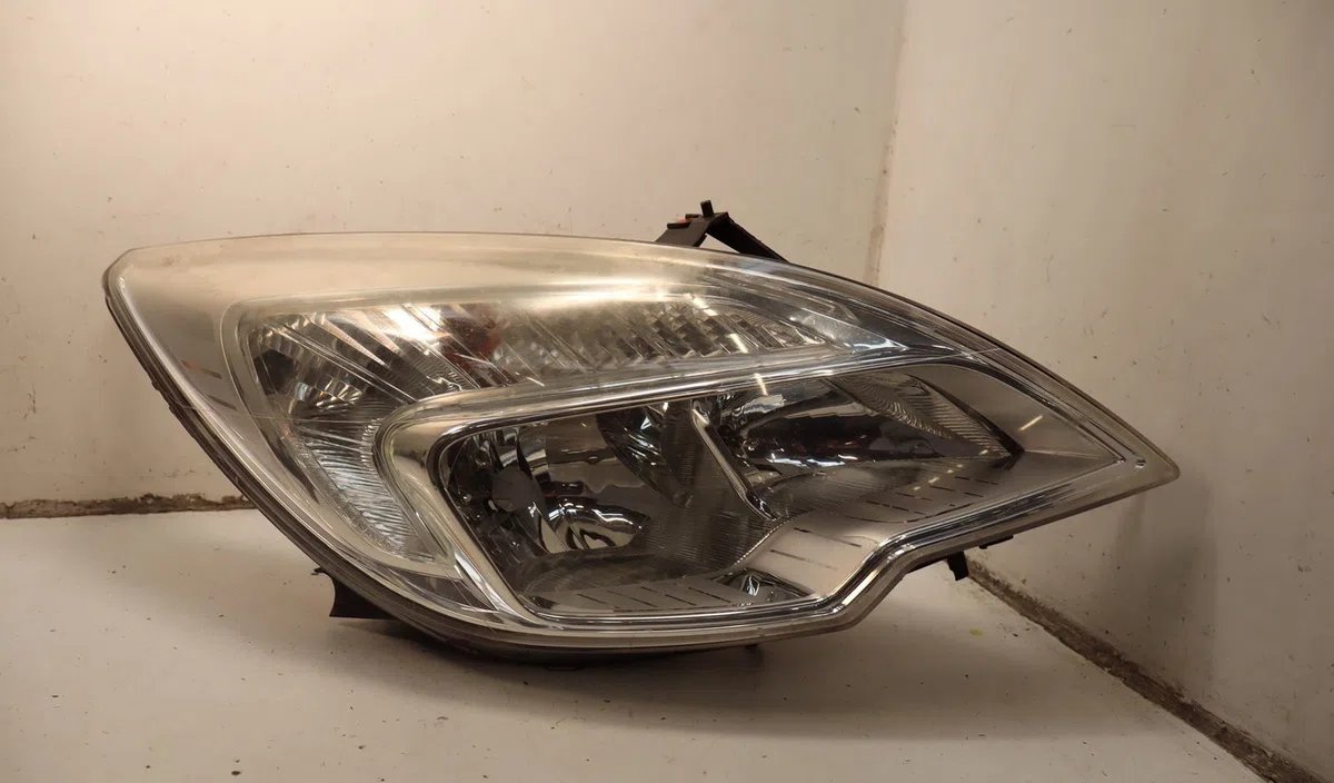 Phare droit Opel MERIVA B Monospace (S10) 1.7 cdti (75) (2010-2017) occasion