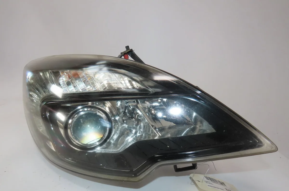 Phare droit Opel MERIVA B Monospace (S10) 1.7 cdti (75) (2010-2017) occasion
