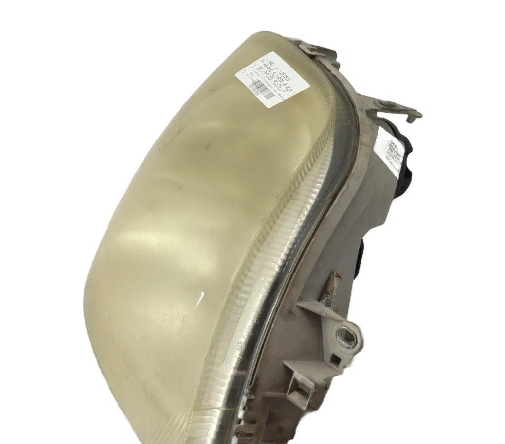 Phare droit Opel MOVANO A Camion plate-forme-Châssis (X70) 2.5 dti (ed, hd, ud0, ud4) (2001) occasion