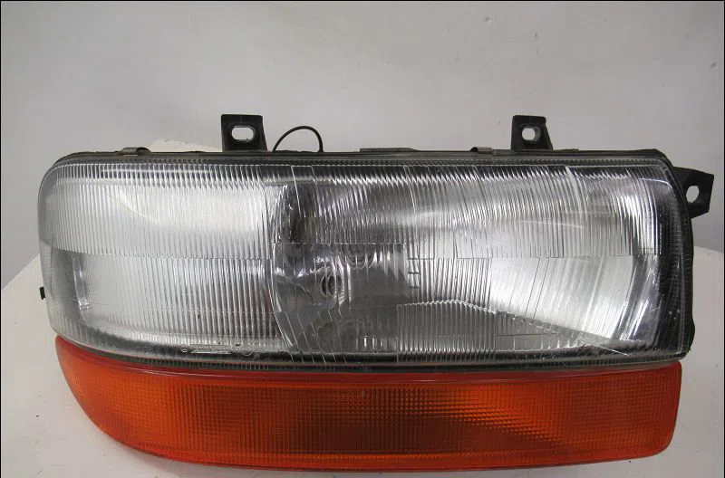 Phare droit Opel MOVANO A Fourgon (X70) 2.5 dti (fd) (2001) occasion