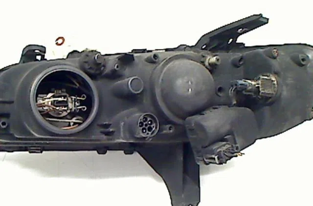 Phare droit OPEL OMEGA occasion