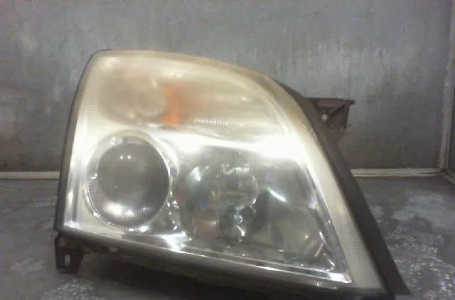 Phare droit OPEL SIGNUM 2003 occasion