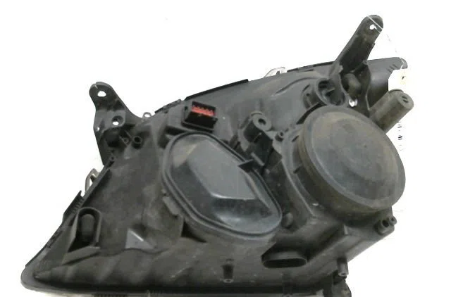 Phare droit Opel SIGNUM 3-5 portes (Z03) 2.2 dti (f48) (2003-2004) occasion