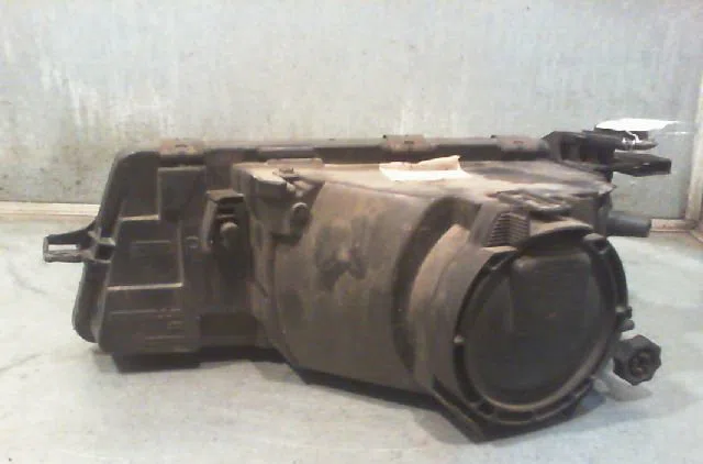 Phare droit OPEL VECTRA 1995 occasion