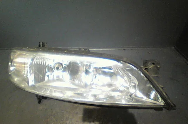 Phare droit Opel VECTRA B 3-5 portes (J96) 2.0 di 16v (f68) (1996-2000) occasion