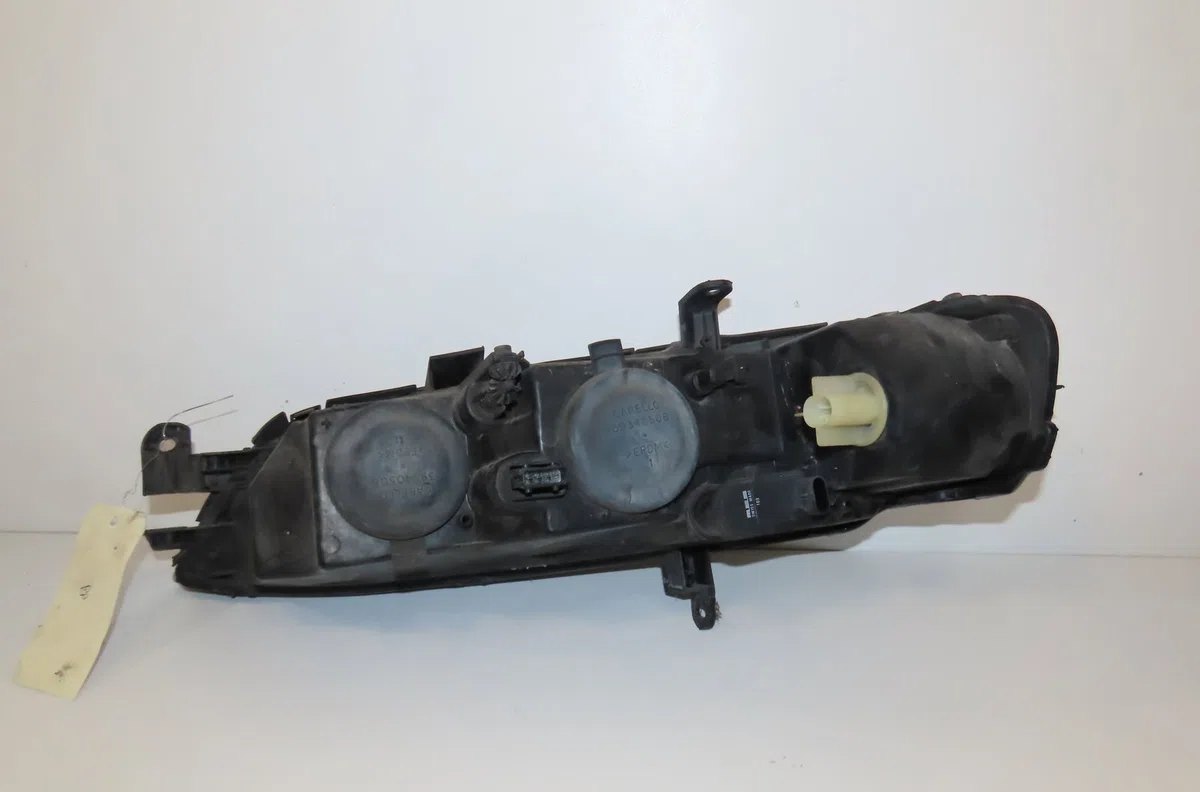Phare droit Opel VECTRA B 3-5 portes (J96) 2.0 dti 16v (f68) (1997-2003) occasion