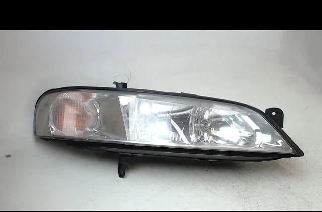 Phare droit Opel VECTRA B 3-5 portes (J96) 2.0 dti 16v (f68) (1997-2003) occasion