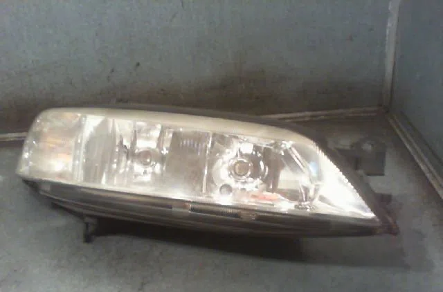 Phare droit Opel VECTRA B (J96) 1.6 i 16v (f19) (1995-2002) occasion