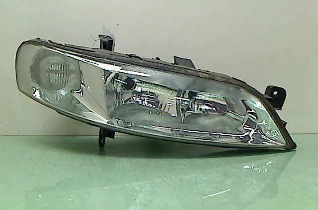 Phare droit OPEL VECTRA II 2000 occasion