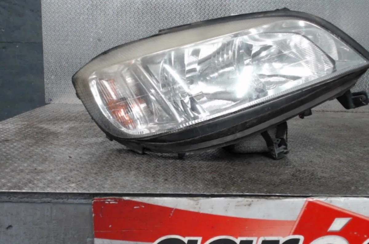 Phare droit OPEL ZAFIRA A  ZAFIRA A PHASE 2 occasion