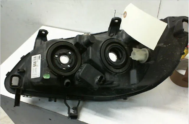 Phare droit OPEL ZAFIRA I  1.6i 16v 100ch occasion