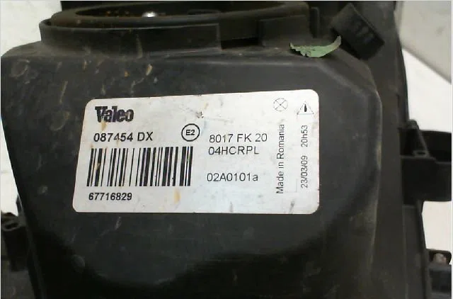Phare droit OPEL ZAFIRA I  1.6i 16v 100ch occasion